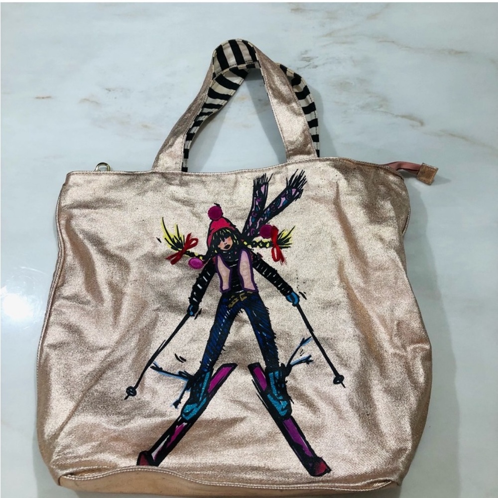 Betseyville by Betsey Johnson Rose gold tote